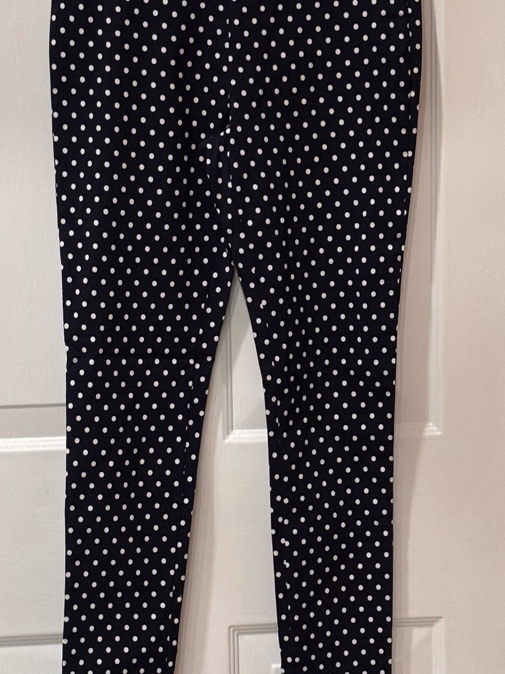 Tommy Hilfiger Women’s NAVY Size 4 Pull On Polka Dot Dress Pants Tapered NWOT